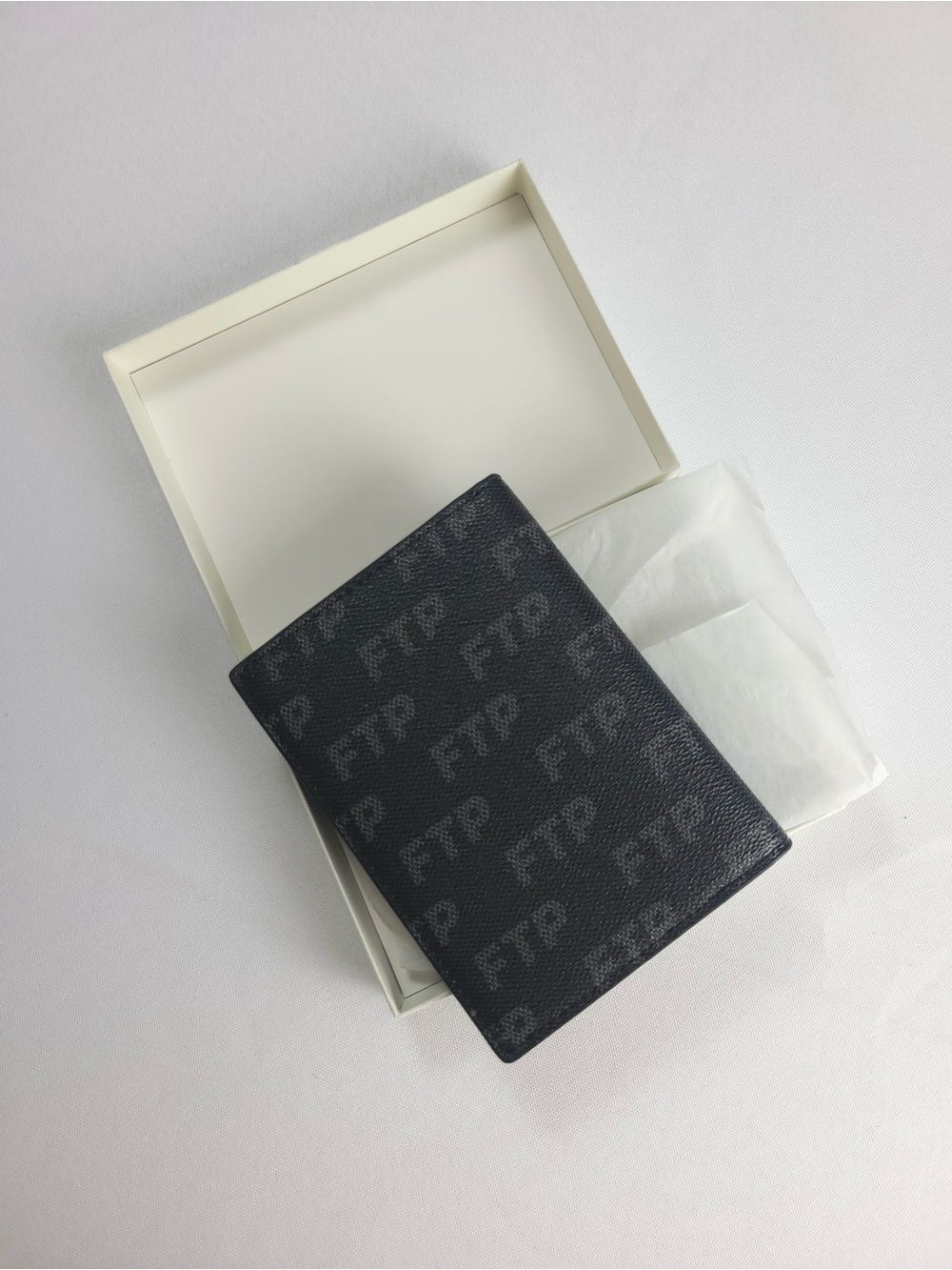 FTP LOGO RÉPÉTÉ PASSPORT HOLDER FTP DAMIER PASSPORT (BLACK) Brand New 2024